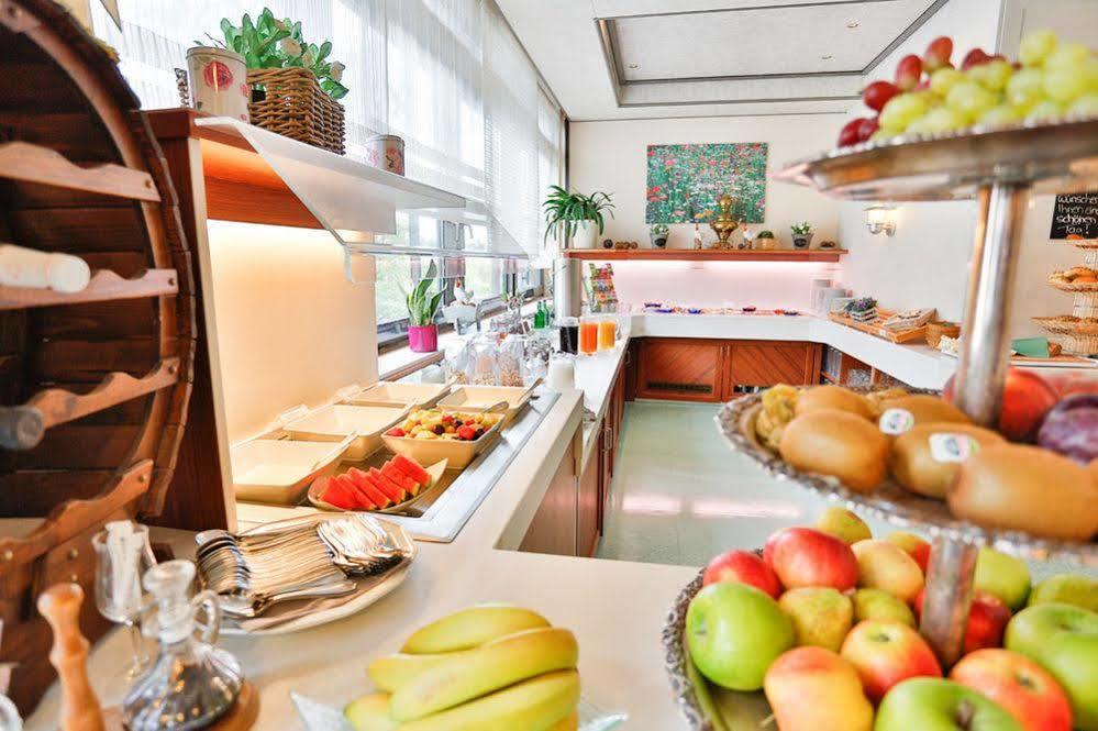 อาโรเทล เบสต์ ลีฟวิ่ง เนือร์นแบร์ค Hotel Nuremberg ภายนอก รูปภาพ