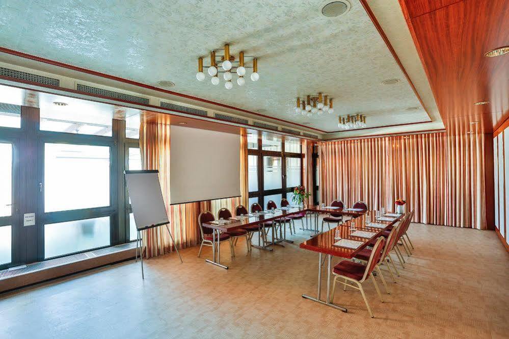 อาโรเทล เบสต์ ลีฟวิ่ง เนือร์นแบร์ค Hotel Nuremberg ภายนอก รูปภาพ