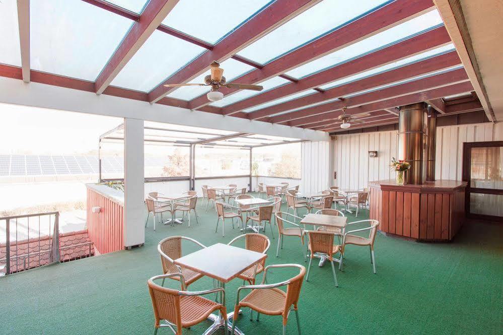 อาโรเทล เบสต์ ลีฟวิ่ง เนือร์นแบร์ค Hotel Nuremberg ภายนอก รูปภาพ