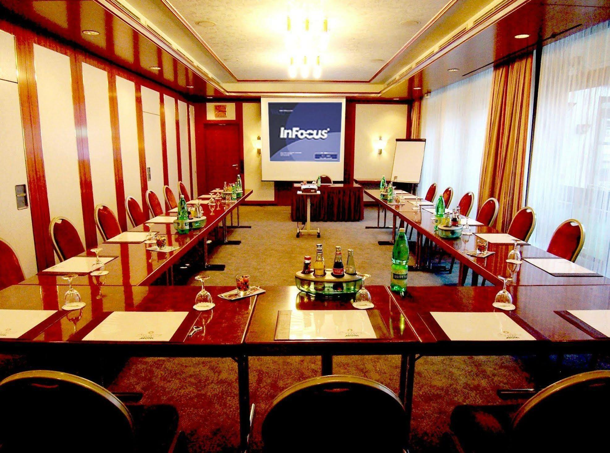 อาโรเทล เบสต์ ลีฟวิ่ง เนือร์นแบร์ค Hotel Nuremberg ภายนอก รูปภาพ
